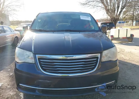 2014 Chrysler Town & Country Touring z USA, uszkodzony, nr VIN 2C4RC1BG7ER159917